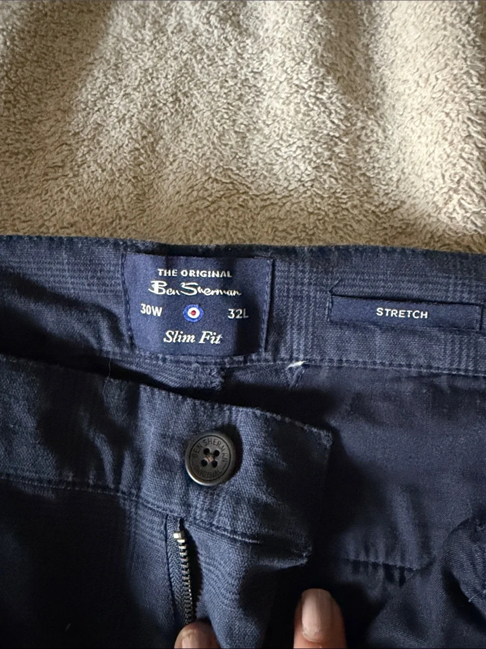 Ben Sherman Men's Navy plaid  Dress Pants - Classic Slim   Fit. 30w 32 L
